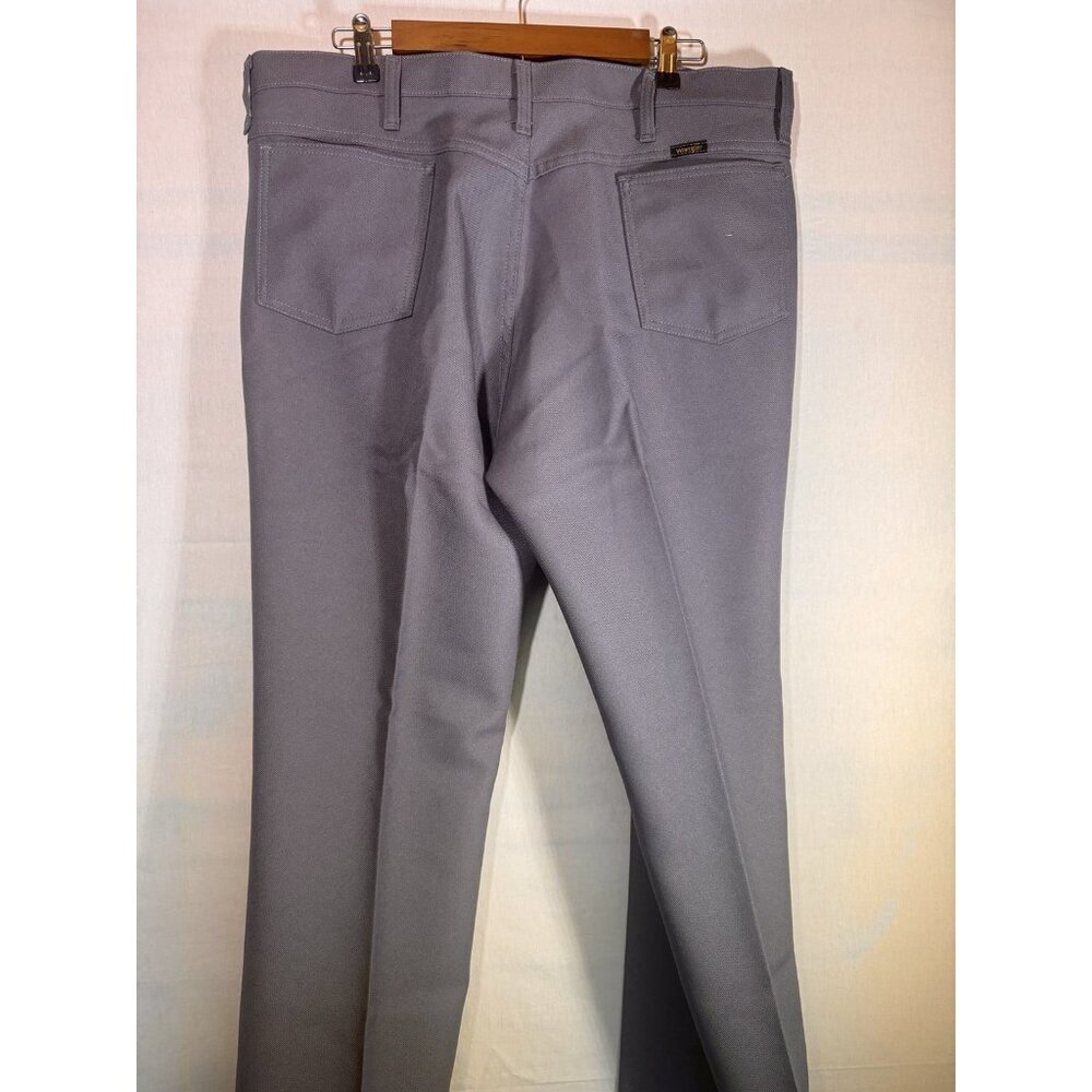 Wrangler’s code 82GY = Gray. medium-to-dark charcoal gray Vintage Cowboy  NWOT